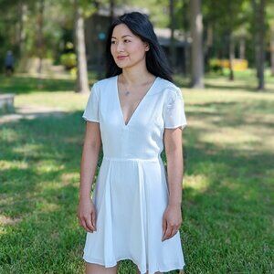 Revolve Lovers + Friends V-Neck A Line Crepe Dress White Sz Small preppy minimal